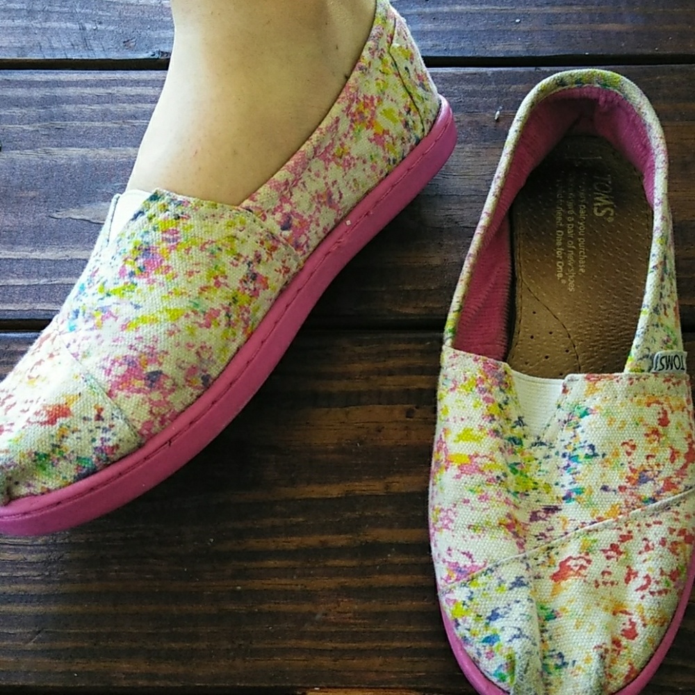 Pink Toms - Picture 2 of 3
